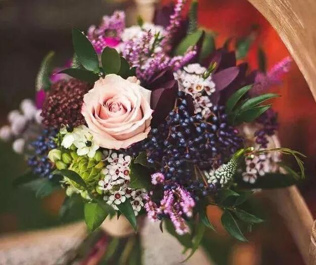 南寧花藝學(xué)校：那些插花不可或缺的果類(lèi)花材