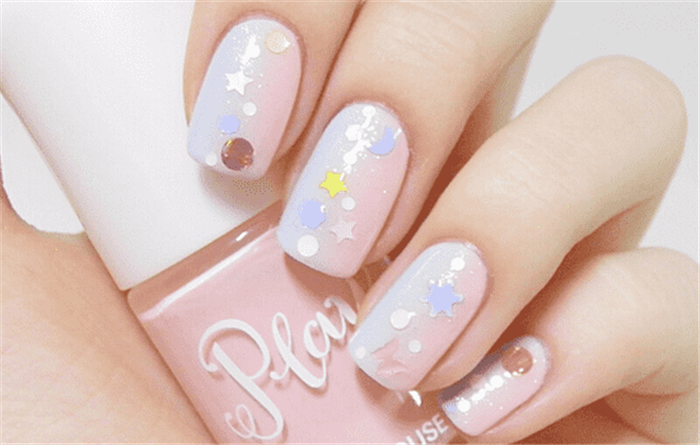 南寧美甲學校：星星月亮暈染美甲教程