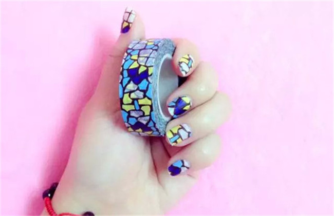 南寧美甲學校：透明膠帶美甲教程