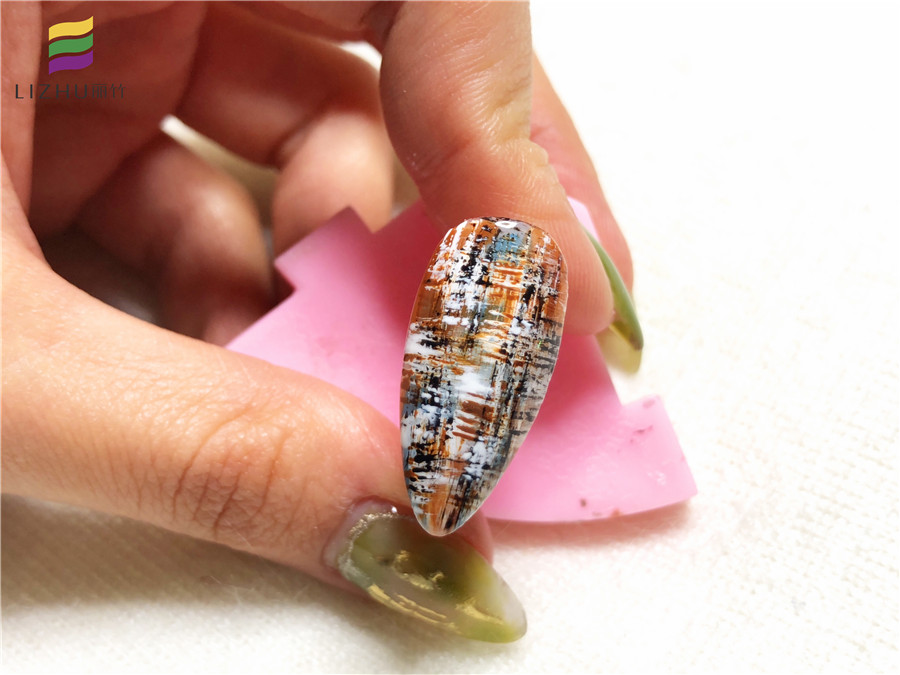 1588039627395678.jpg 20200403簡易毛呢美甲.jpg