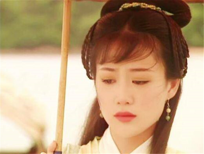 南寧美發(fā)學校：手殘黨也能打造的專業(yè)空氣劉海教程