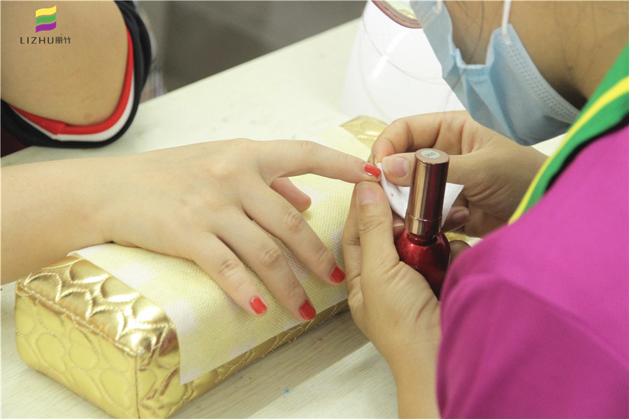 南寧美甲課堂：不積跬步無以至千里