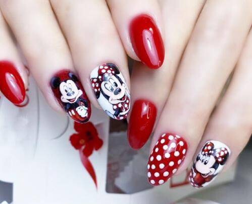 南寧美甲學校：指甲有劃痕怎么辦？