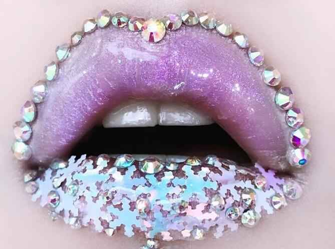 玩味人魚姬唇妝，趣味又有個(gè)性