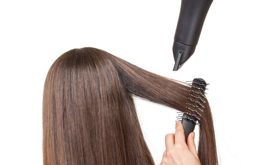 美發(fā)知識：如何挑選合適的吹風(fēng)機