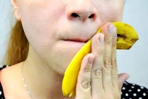 挖掘香蕉的美容護(hù)膚秘訣，看看南寧美容培訓(xùn)哪家好