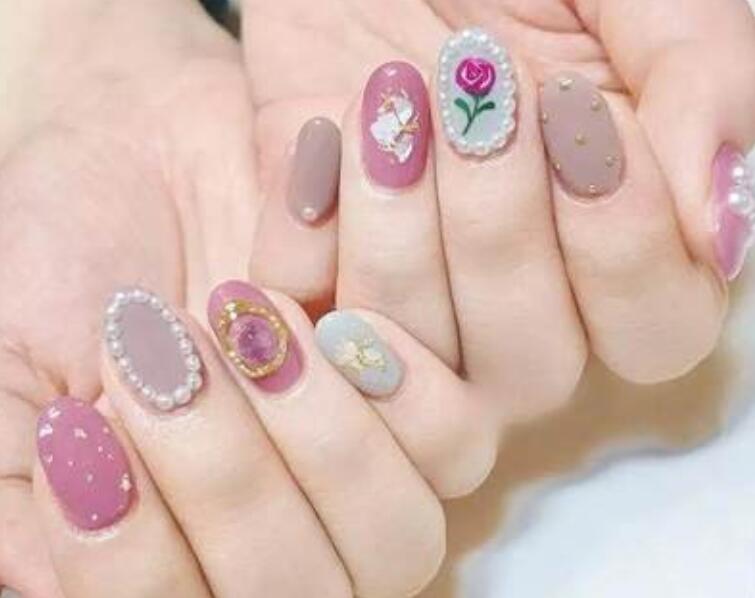 美甲怎么保養(yǎng)更持久？南寧專業(yè)美甲培訓(xùn)告訴你