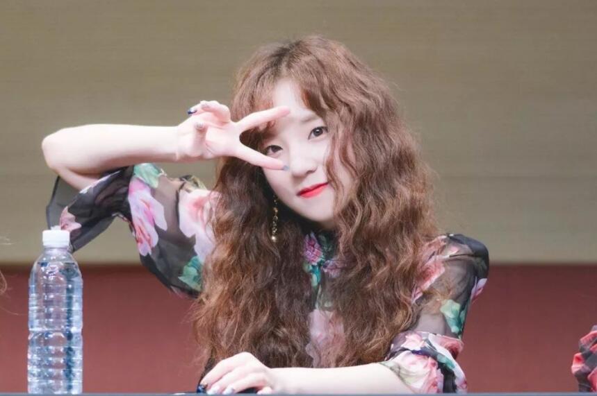 一次性羊毛卷怎么弄？南寧人氣高的美發(fā)學(xué)校來教你