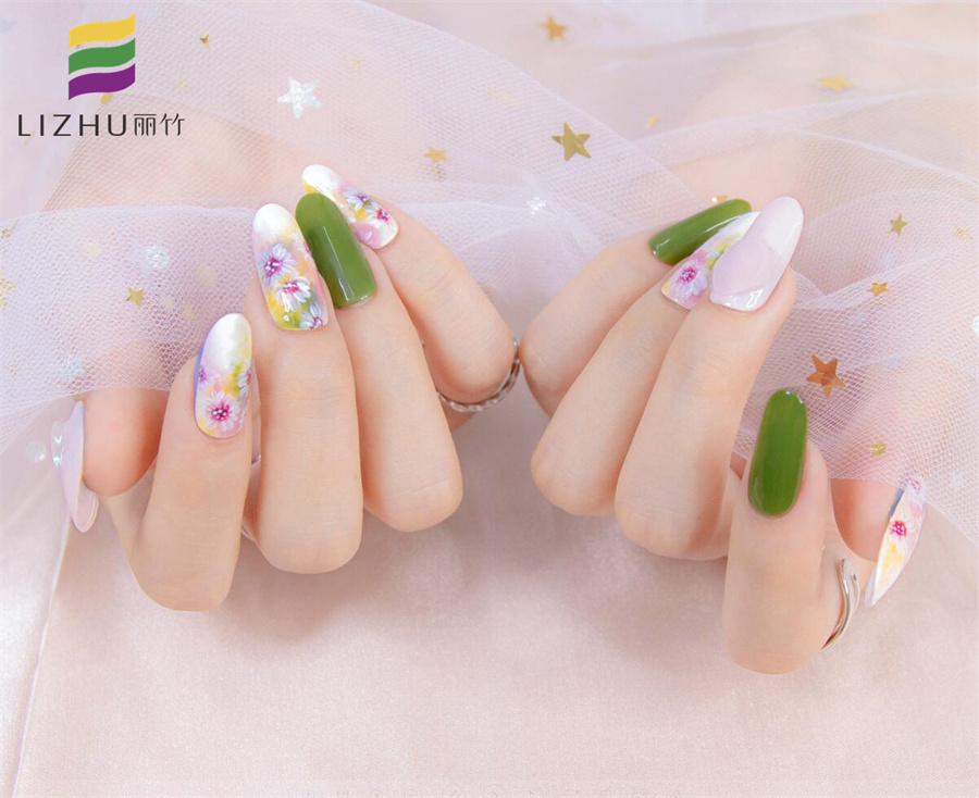 小雛菊美甲，帶你走進(jìn)南寧美甲培訓(xùn)班