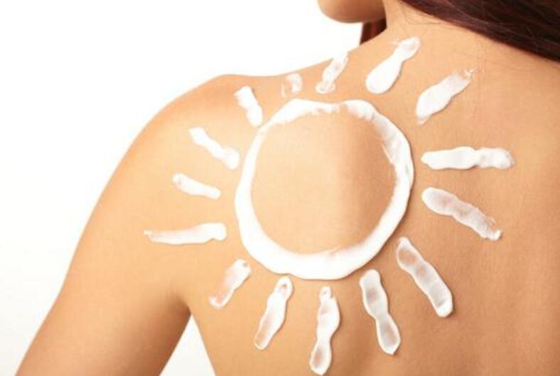 這樣涂才是真“防曬”？快來和廣西美容學(xué)校學(xué)習(xí)