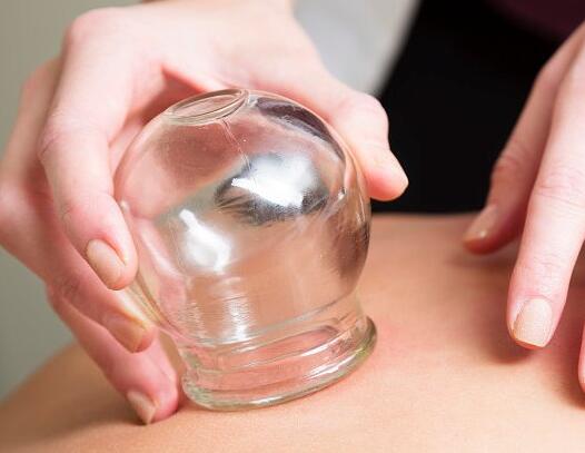 4種不同的拔罐方法，廣西美容學(xué)校整理好了