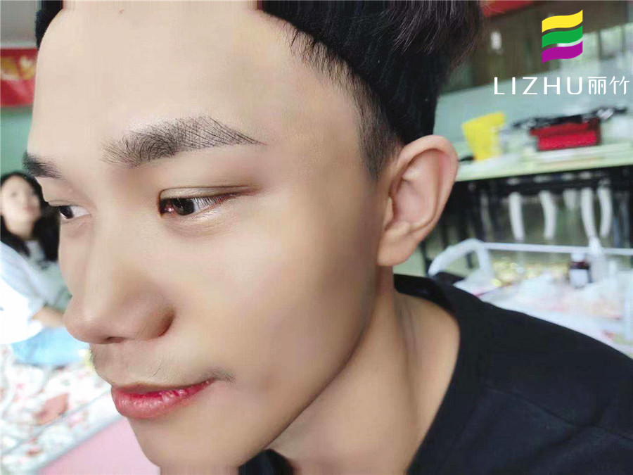 男士應(yīng)該怎么紋眉？南寧紋繡現(xiàn)場(chǎng)演示手法