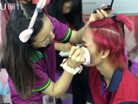 男士化妝的注意事項(xiàng)，南寧彩妝培訓(xùn)班幫你劃重點(diǎn)