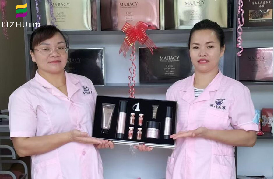 美容院拓客技巧免費(fèi)送，快來(lái)廣西美容學(xué)?？纯?>
								
								<span id=