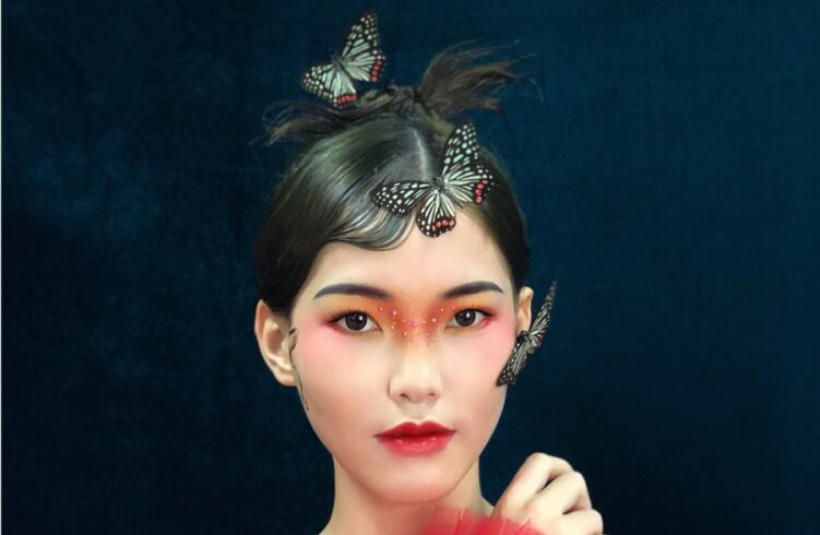 元?dú)夂麏y容，彰顯南寧學(xué)彩妝的學(xué)校哪家?guī)熧Y強(qiáng)