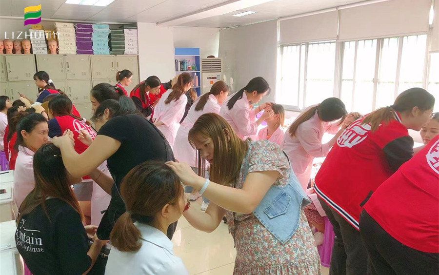 霧眉怎么畫？南寧學(xué)紋繡的學(xué)校給你教程