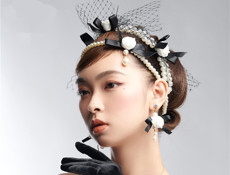 復(fù)古時(shí)尚新娘造型，實(shí)力證明南寧哪家化妝學(xué)校比較熱門