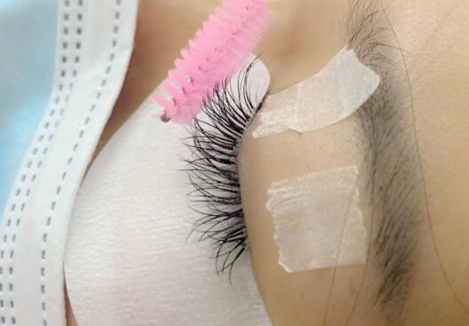 南寧哪里可以學(xué)美睫？南寧美睫學(xué)校哪家專業(yè)？