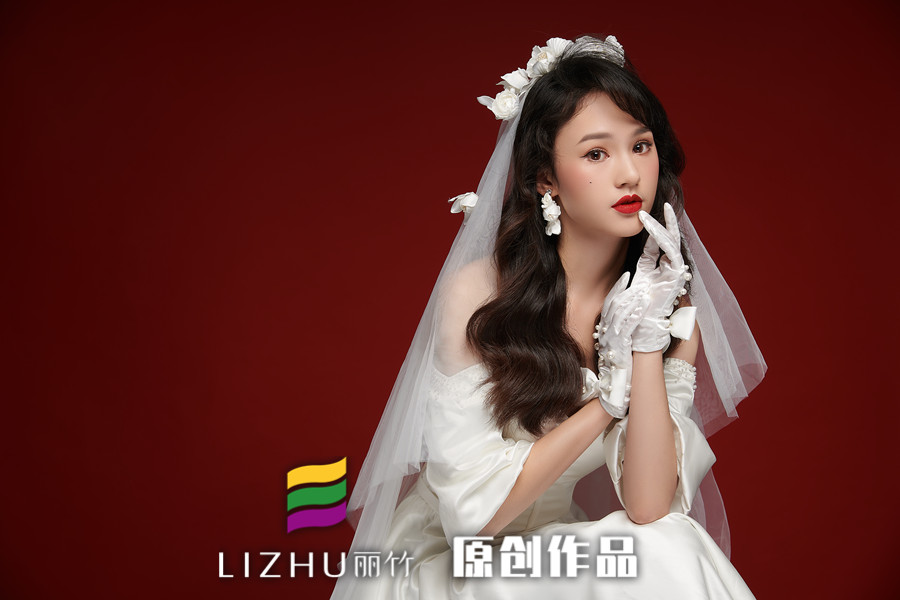 三角形臉型新娘妝怎么畫？南寧彩妝培訓告訴你