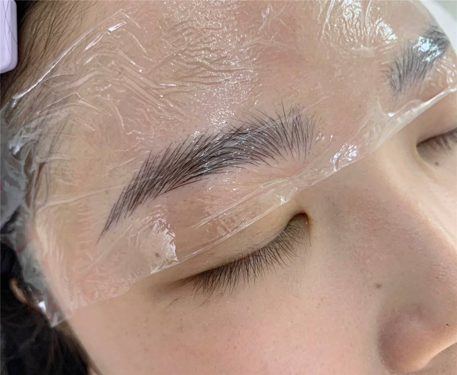 紋眉淡化的技巧，南寧紋繡學(xué)習(xí)資料