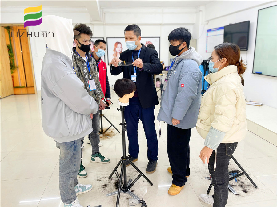 南寧零基礎(chǔ)可以學(xué)美發(fā)嗎？麗竹學(xué)校無門檻報名