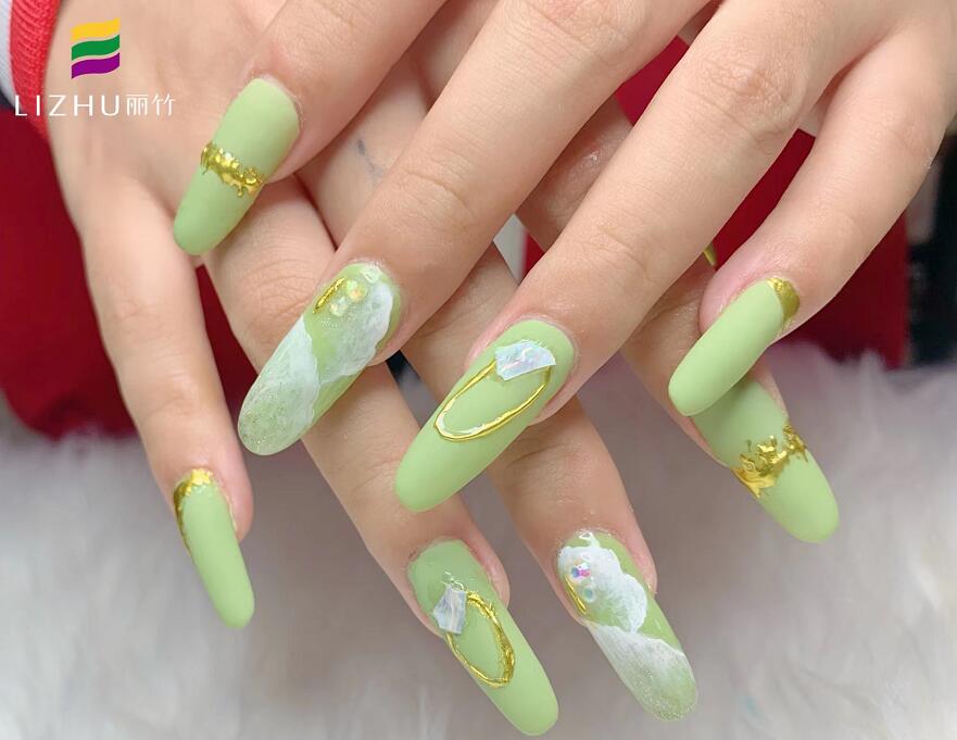 怎么挑選適合的指甲油顏色？南寧美甲基礎教程