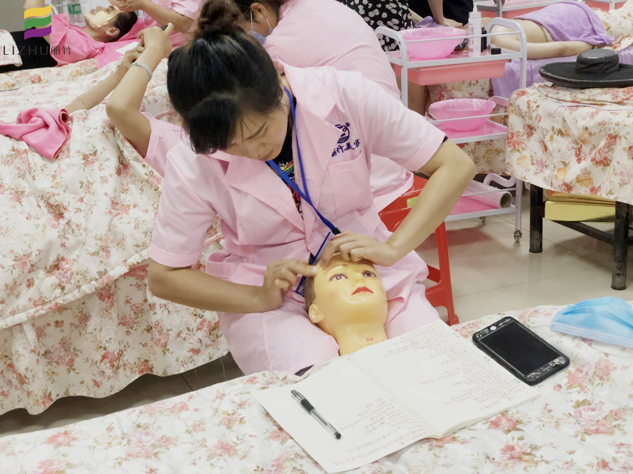 面部穴位認(rèn)識(shí) ，南寧美容基礎(chǔ)學(xué)習(xí)