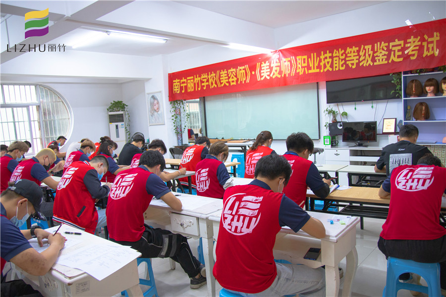 1648627650524352.jpg 1622082733556987.jpg