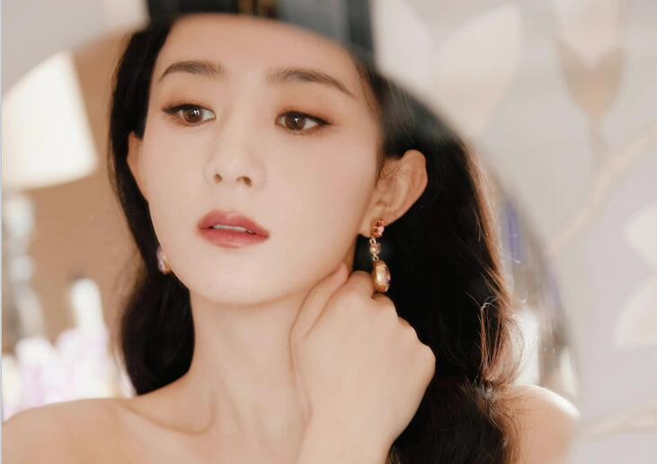 圓臉女孩溫柔學(xué)姐妝教程，告訴你南寧哪里教的化妝時(shí)尚