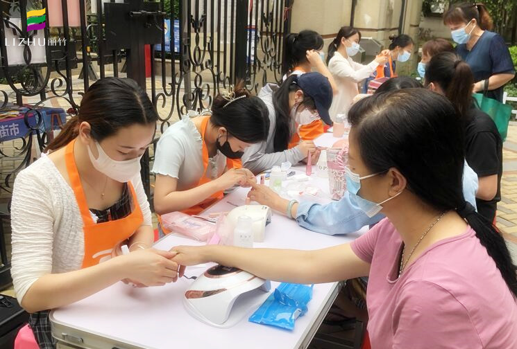 學(xué)美甲需要外出實(shí)踐嗎？南寧美甲學(xué)校專業(yè)分析