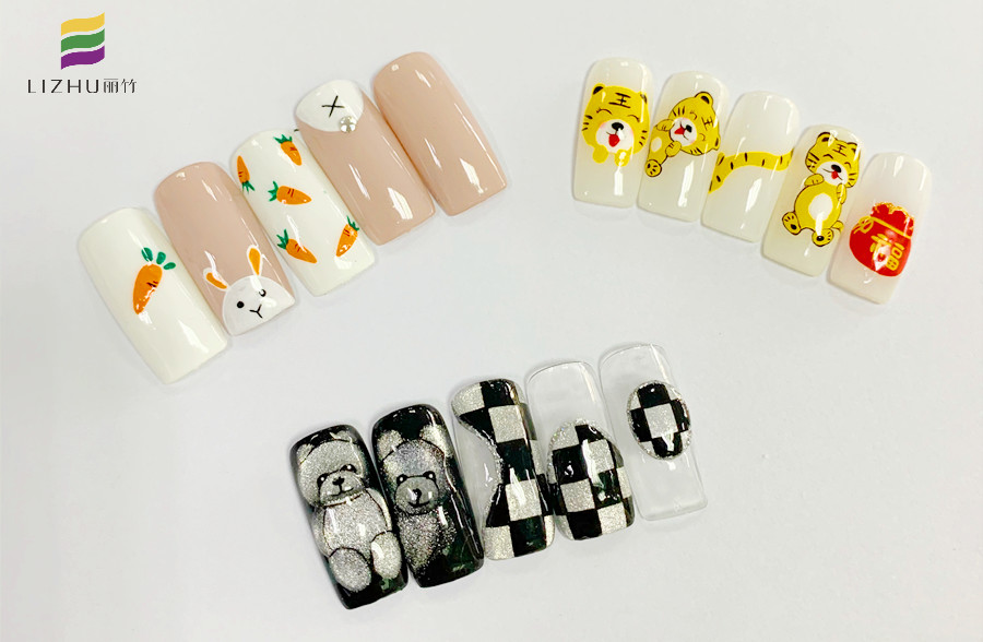 零基礎(chǔ)學(xué)美甲，廣西美甲專業(yè)學(xué)校學(xué)員作品欣賞