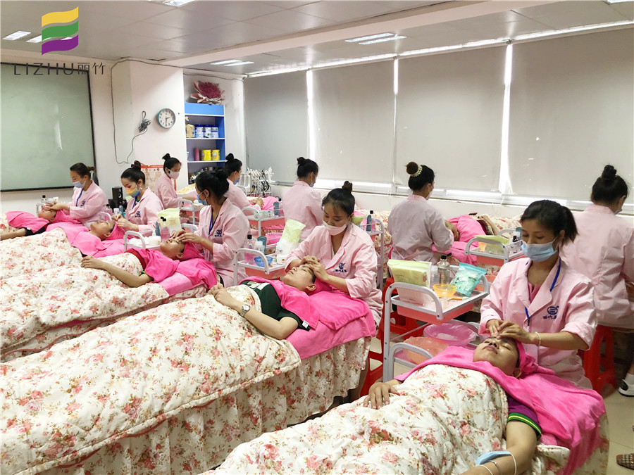 面部常用按摩穴位，南寧有資質(zhì)的美容學(xué)校告訴你