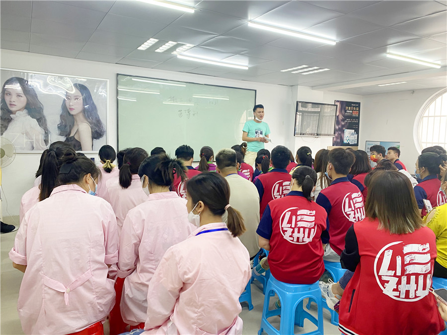 就業(yè)宣講會：薩瓦迪卡護(hù)膚造型連鎖機構(gòu)專場