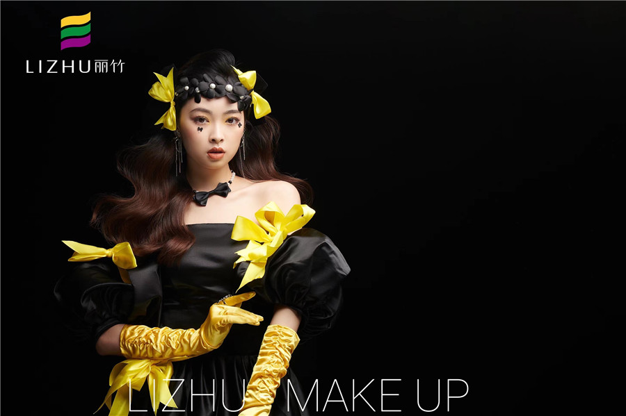 披發(fā)禮服造型 ，南寧化妝學(xué)校十大排行榜作品