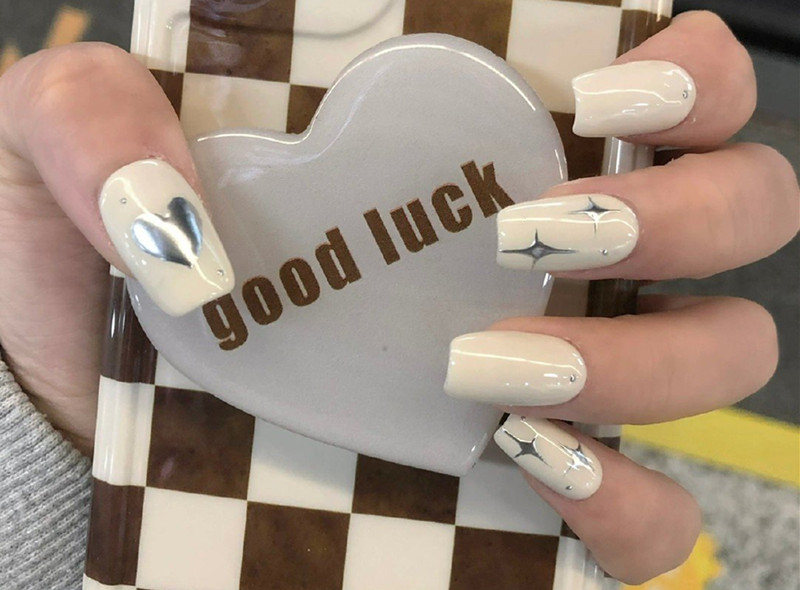 小情調(diào)春日美甲，廣西美甲培訓(xùn)機(jī)構(gòu)精彩推薦