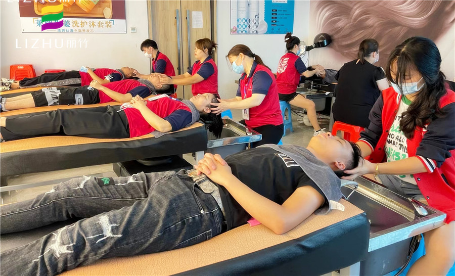 泰式洗頭和中式洗頭的區(qū)別，南寧美發(fā)洗護(hù)培訓(xùn)課程