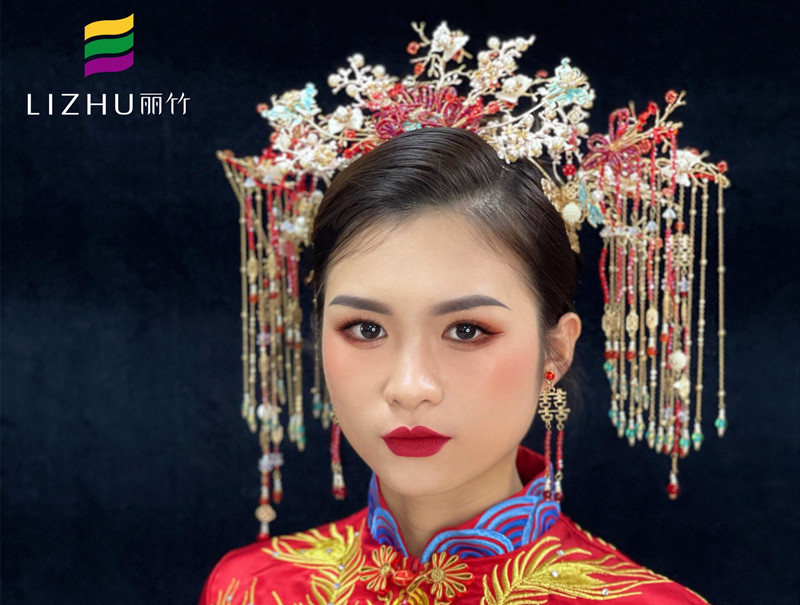 新中式秀禾新娘 | 廣西南寧彩妝學(xué)校展現(xiàn)實(shí)力