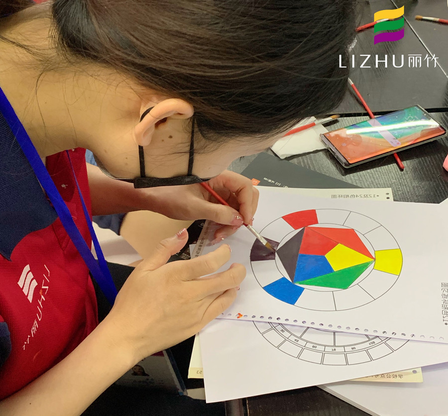 十二色環(huán)的組成結(jié)構(gòu)，南寧專業(yè)培養(yǎng)化妝師課程