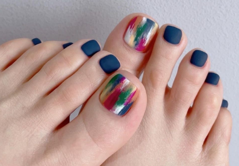 夏季腳部美甲，廣西美甲網(wǎng)紅圖片分享