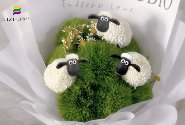 廣西鮮花培訓(xùn)班作品：韓式花束、卡通花束、月亮花束