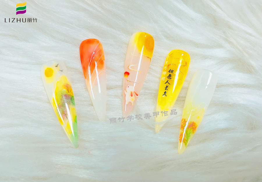 中秋美甲欣賞 | 南寧專業(yè)正規(guī)美甲學(xué)校學(xué)員作品