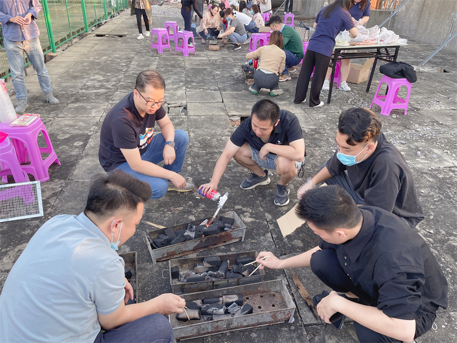 1665797602413909.jpg 生火.JPG