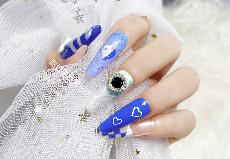 愛心深藍(lán)色西美甲，上手顯白又好看