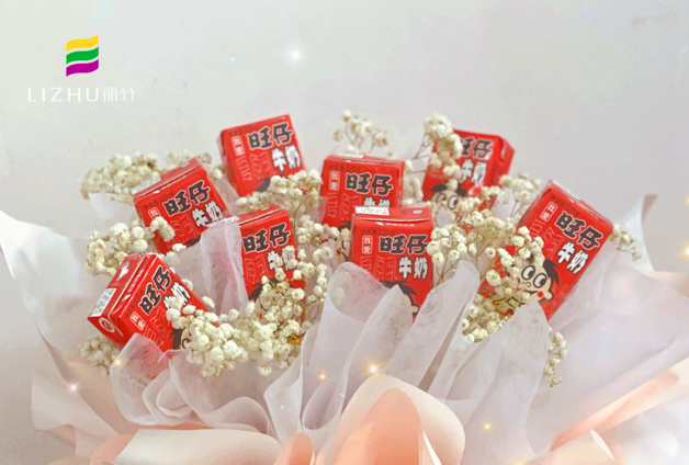 網(wǎng)紅大零食花束，南寧婚慶花藝培訓學校作品