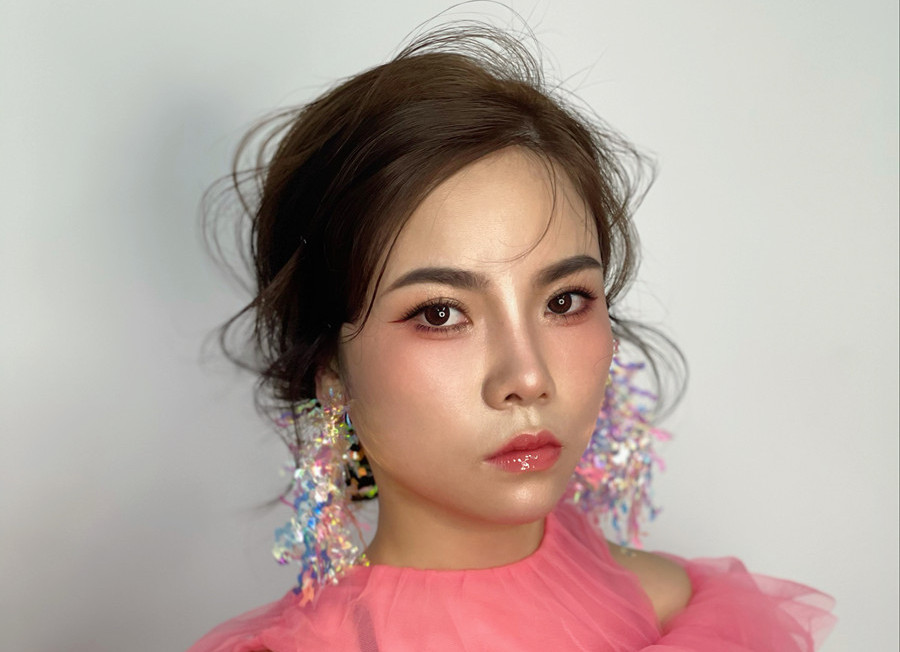 抽絲紋理新娘造型，廣西學(xué)新娘跟妝作品