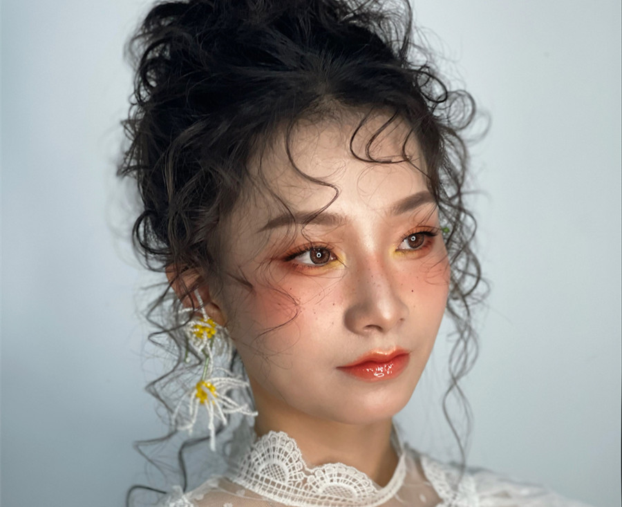 日系風尚新娘，廣西新娘造型彩妝學校作品