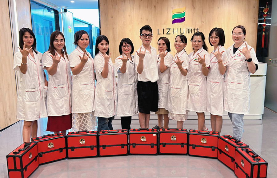 紋繡畢業(yè)感言：麗竹紋繡全能大師班，加油！