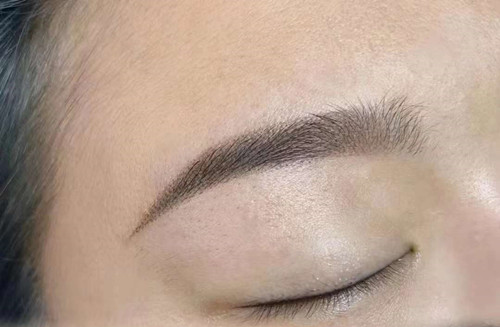 紋眉怎么選顏色？廣西南寧紋繡學(xué)校教你