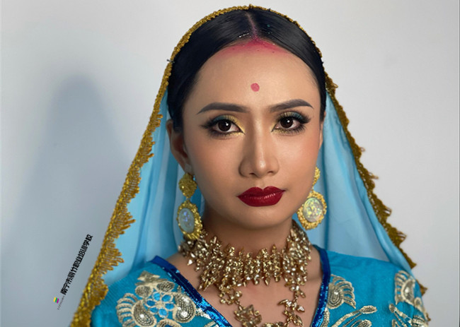 異域風(fēng)情印度妝，南寧化妝培訓(xùn)舞臺妝