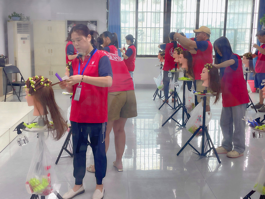 美發(fā)卷發(fā)杠的操作，零基礎(chǔ)學(xué)卷發(fā)